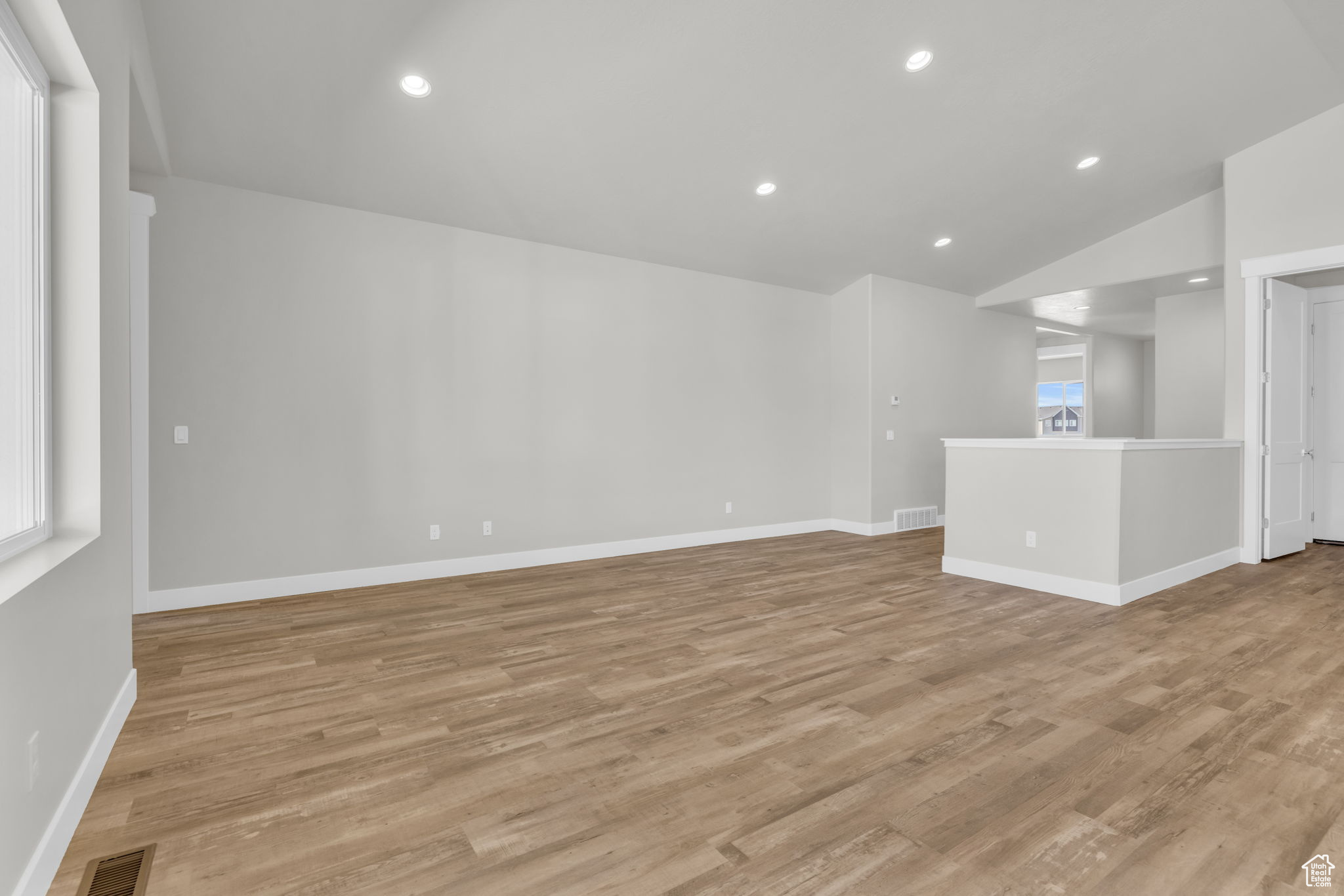 2711 S Allison Way #101, Syracuse, Utah image 6