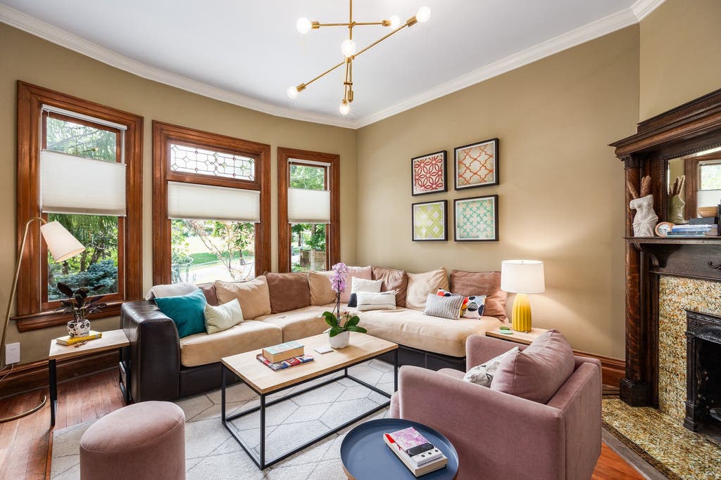 Photo of 474 N F ST E, Salt Lake City, UT 84103 (MLS # 2178702)