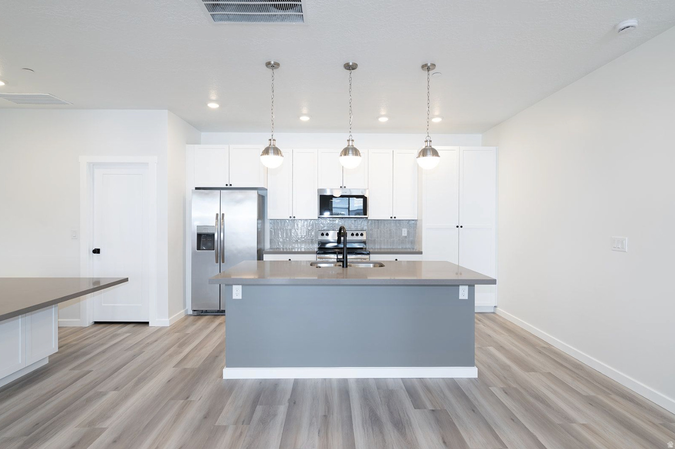 CORAL SPRINGS CONDOMINIUMS - Residential