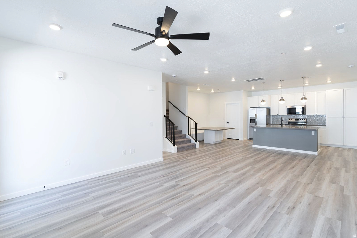 CORAL SPRINGS CONDOMINIUMS - Residential