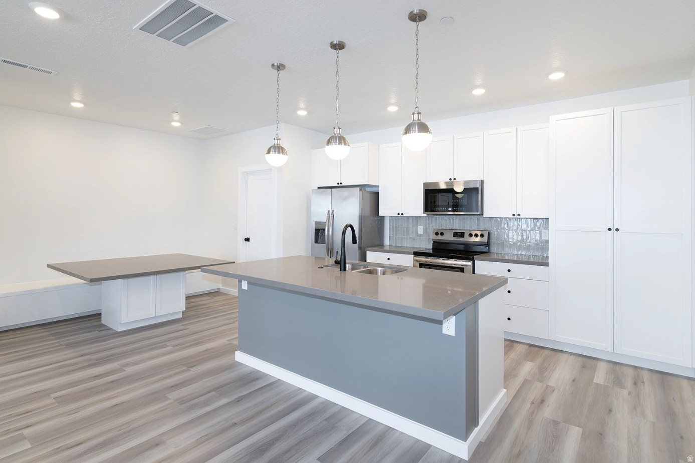 CORAL SPRINGS CONDOMINIUMS - Residential