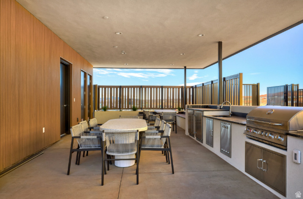 CORAL SPRINGS CONDOMINIUMS - Residential