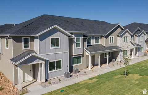 Photo of 991 E ELLA LN, Heber City, UT 84032 (MLS # 2140232)