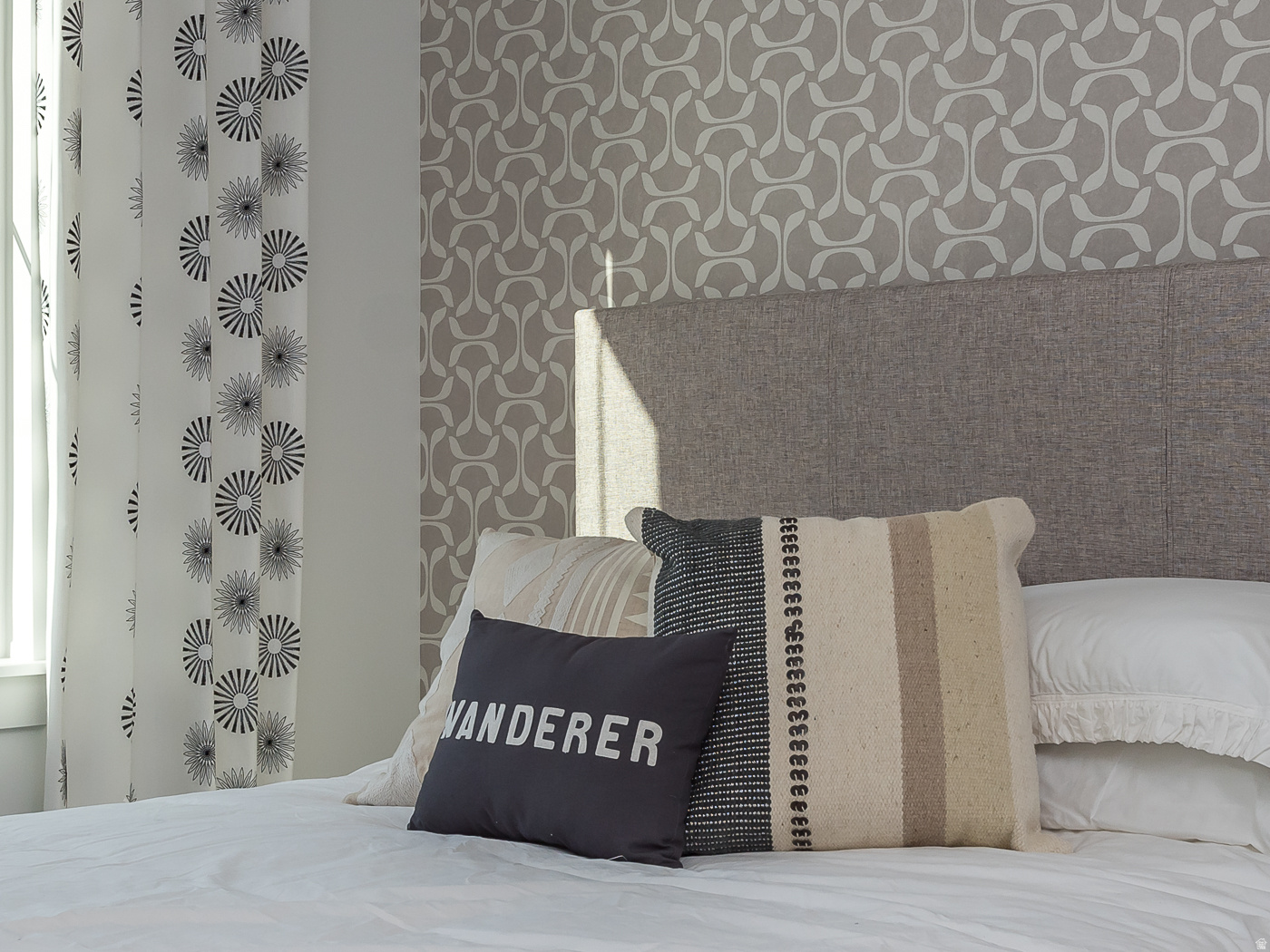 MOUNTAINSIDE ESTATES - Residential