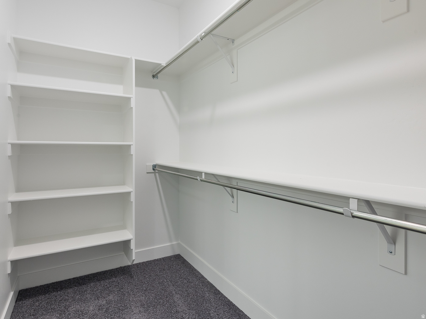 MOUNTAINSIDE ESTATES - Residential