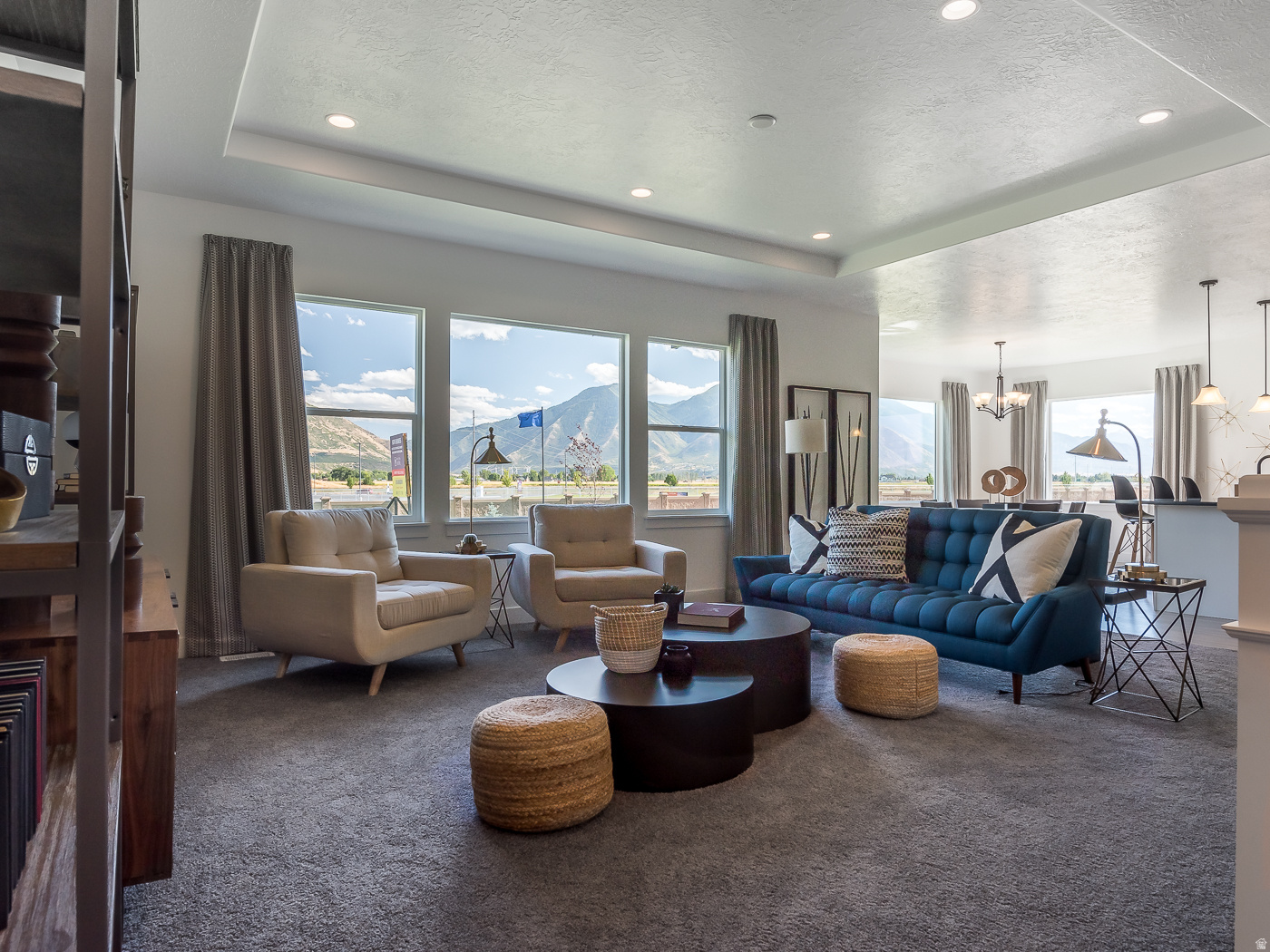 MOUNTAINSIDE ESTATES - Residential