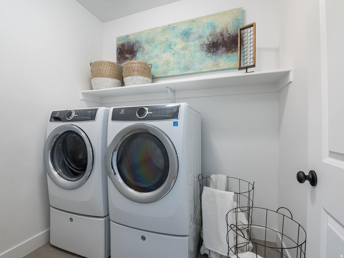 MOUNTAINSIDE ESTATES - Residential