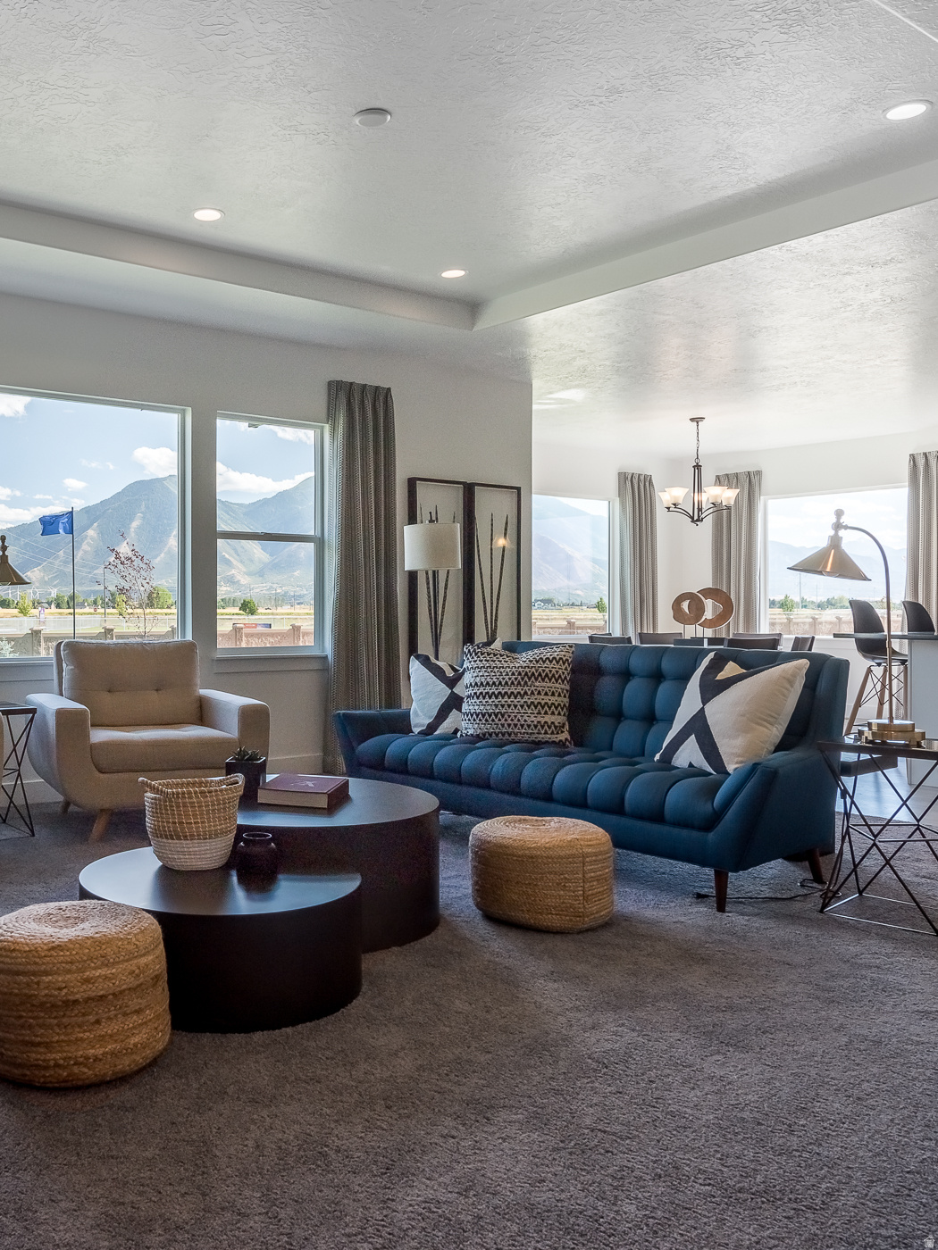 MOUNTAINSIDE ESTATES - Residential