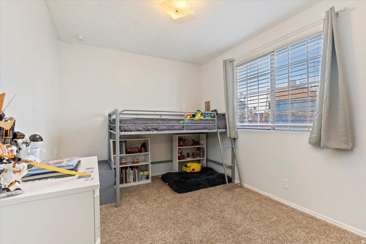 RIVER RIDGE - Residential