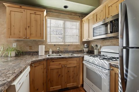 Tiny photo for 9114 S RIVER RIDGE DR W, West Jordan, UT 84088 (MLS # 2135396)