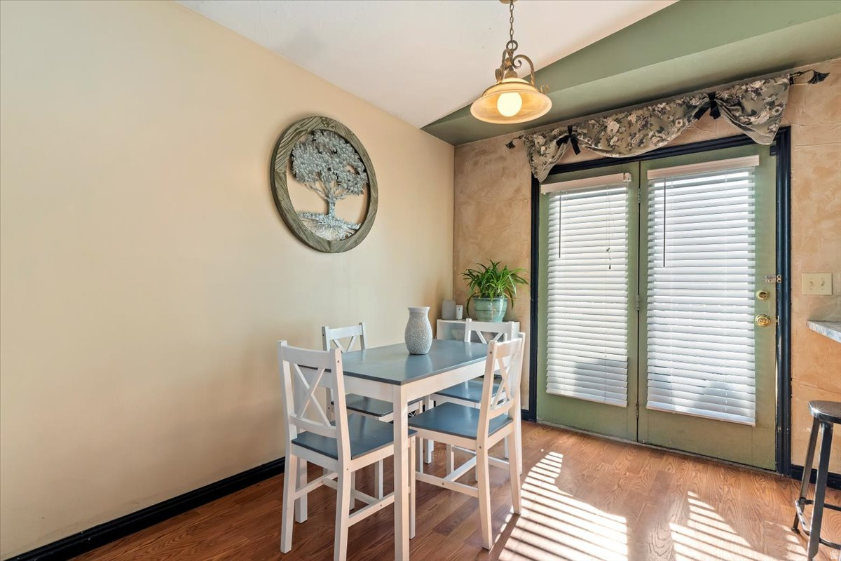 RIVER RIDGE - Residential