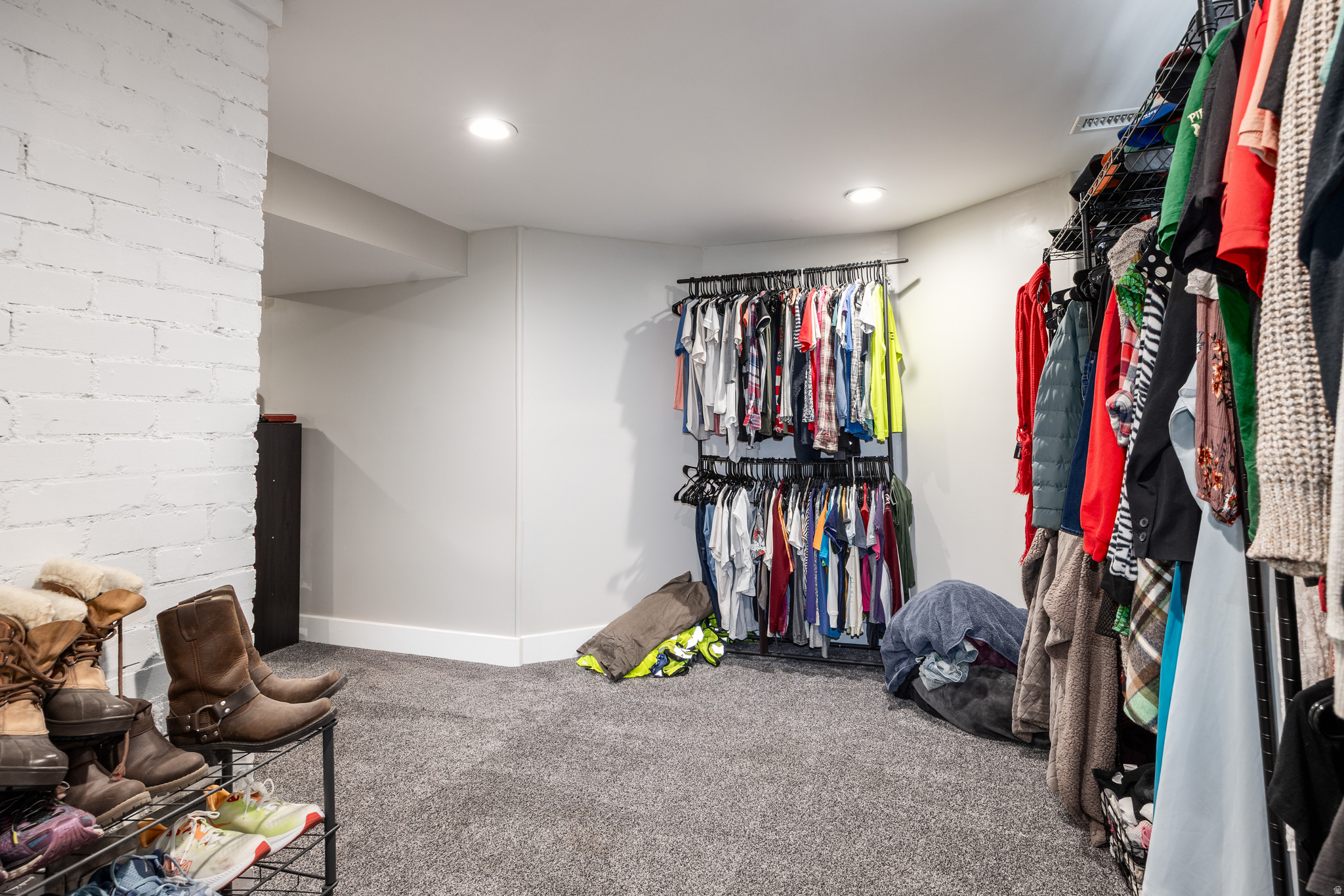 CAPITOL - Residential