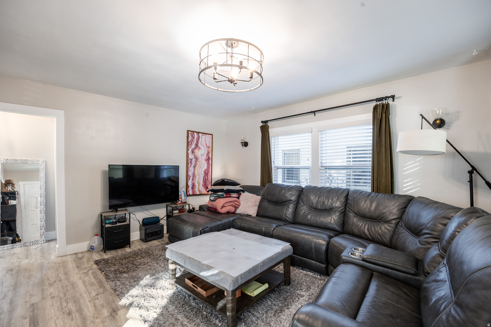 CAPITOL - Residential