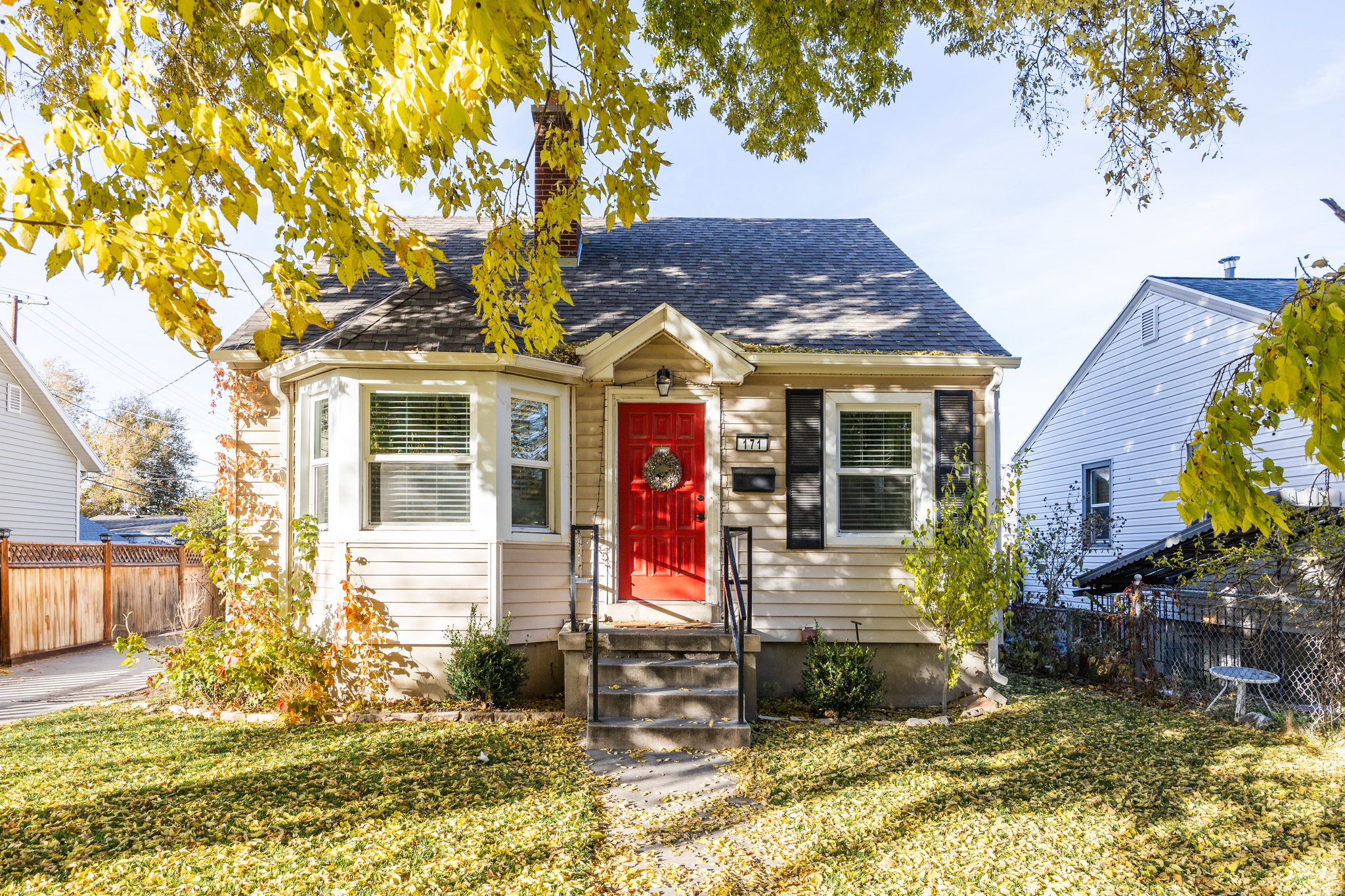 CAPITOL - Residential