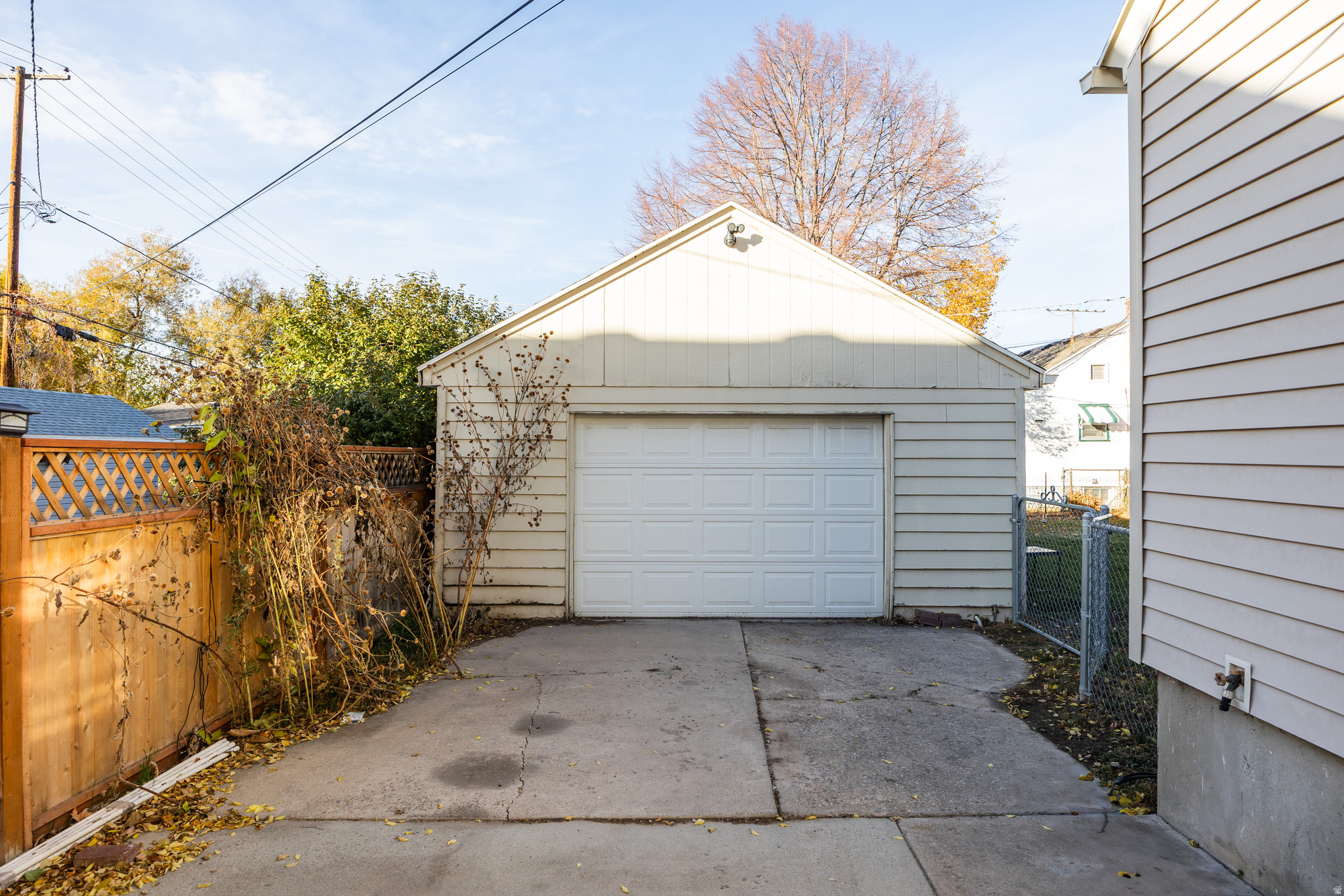 CAPITOL - Residential