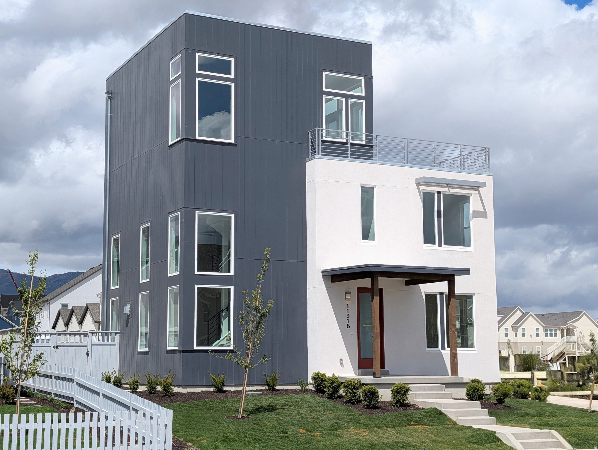 DAYBREAK - Residential