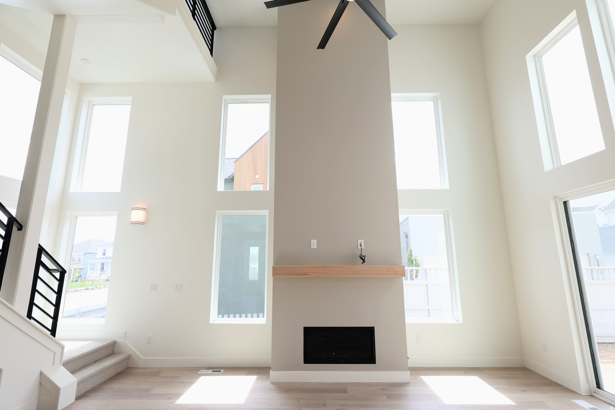 DAYBREAK - Residential