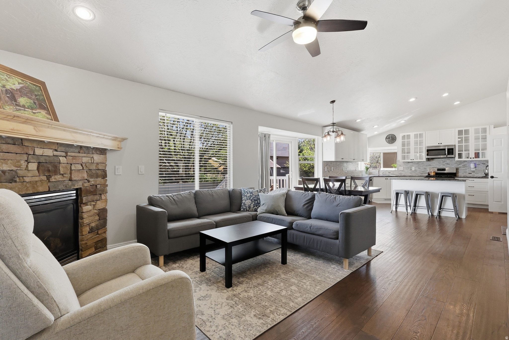 CANYON VIEW - Residential