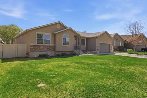 Tiny photo for 241 S RIVER BEND CT W, Lehi, UT 84043 (MLS # 2149198)