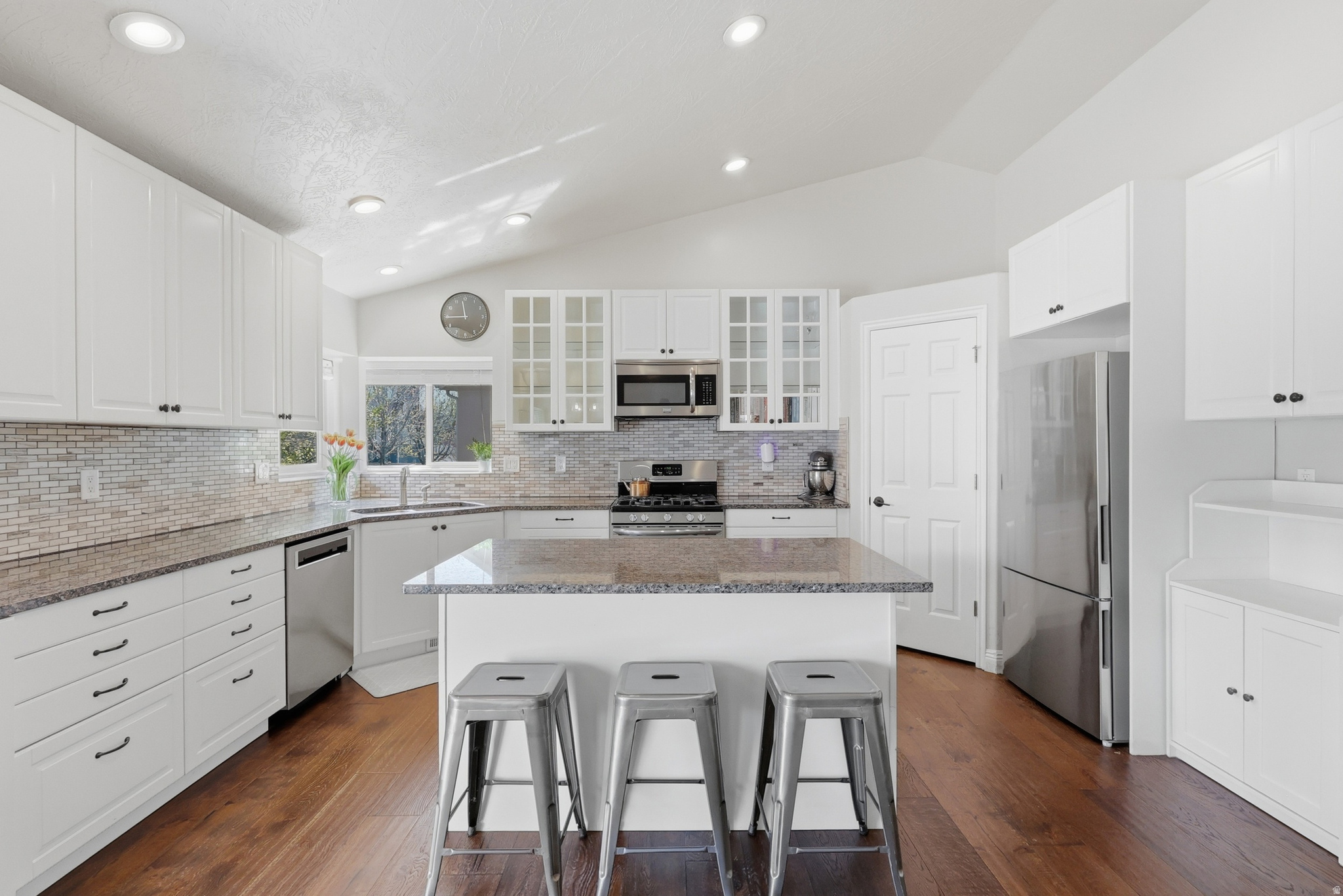 CANYON VIEW - Residential