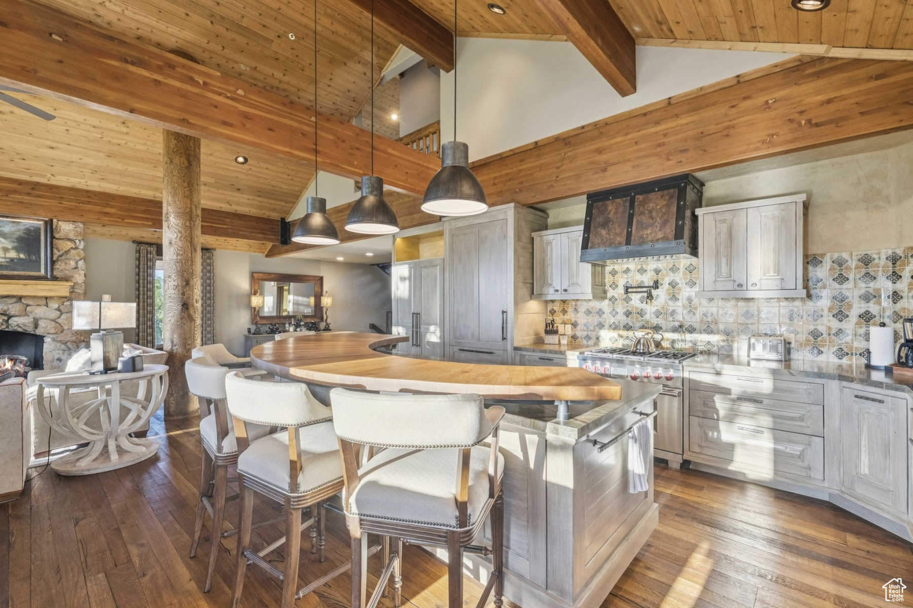 HIDDEN OAKS - Residential Lease