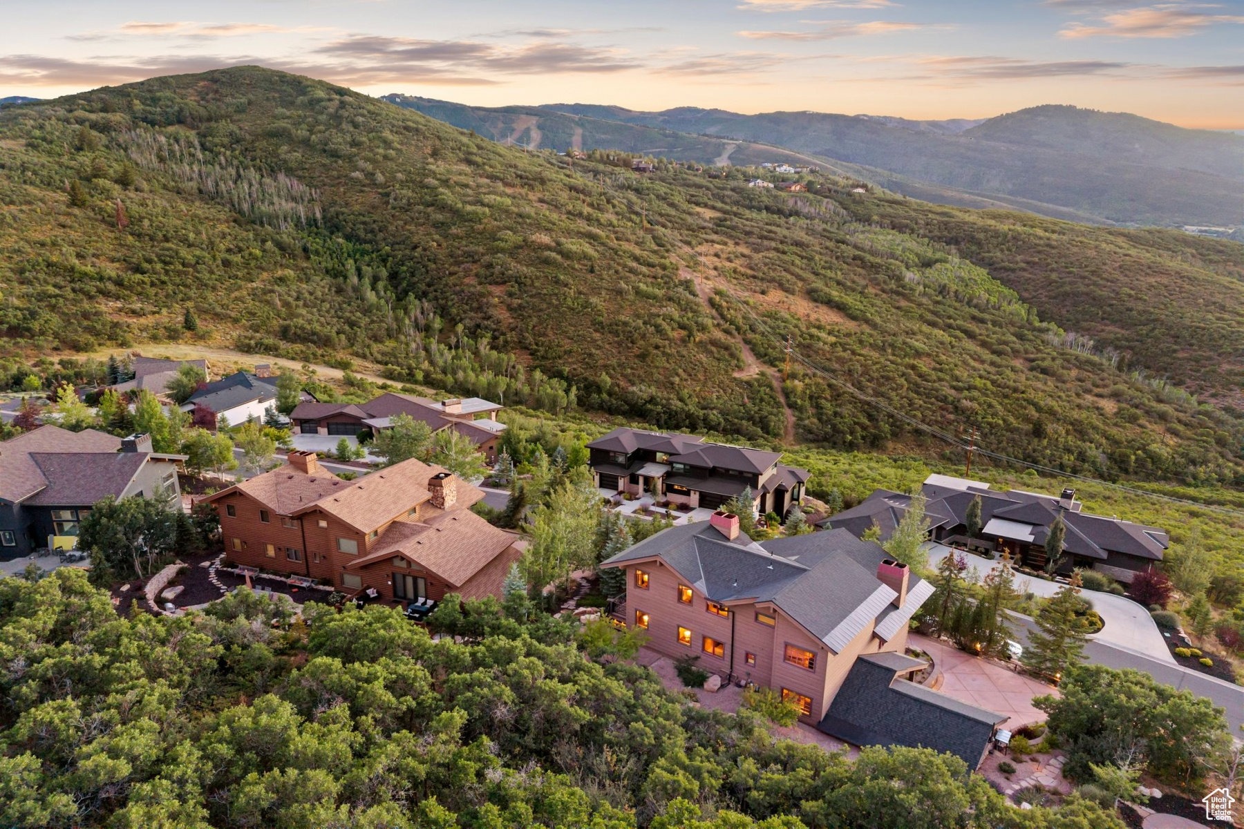 HIDDEN OAKS - Residential Lease