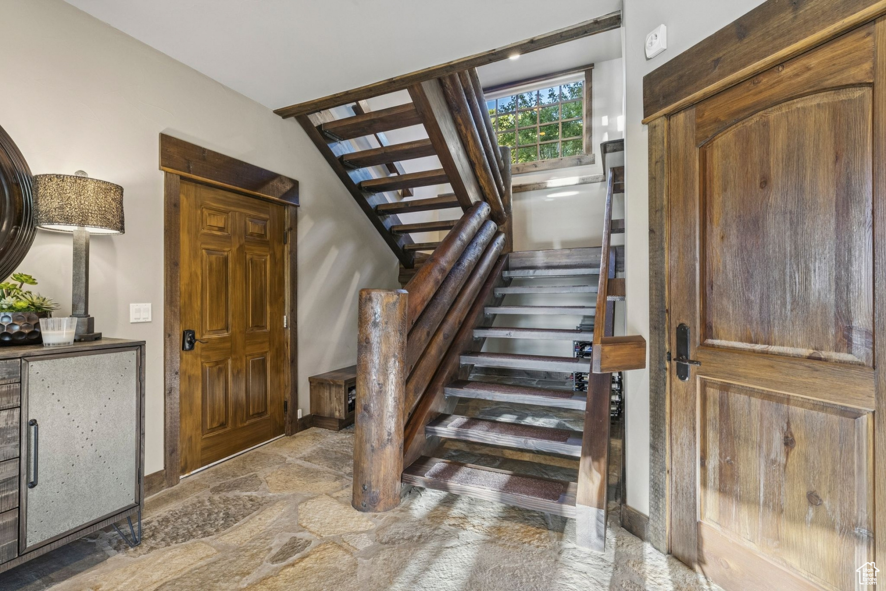 HIDDEN OAKS - Residential Lease