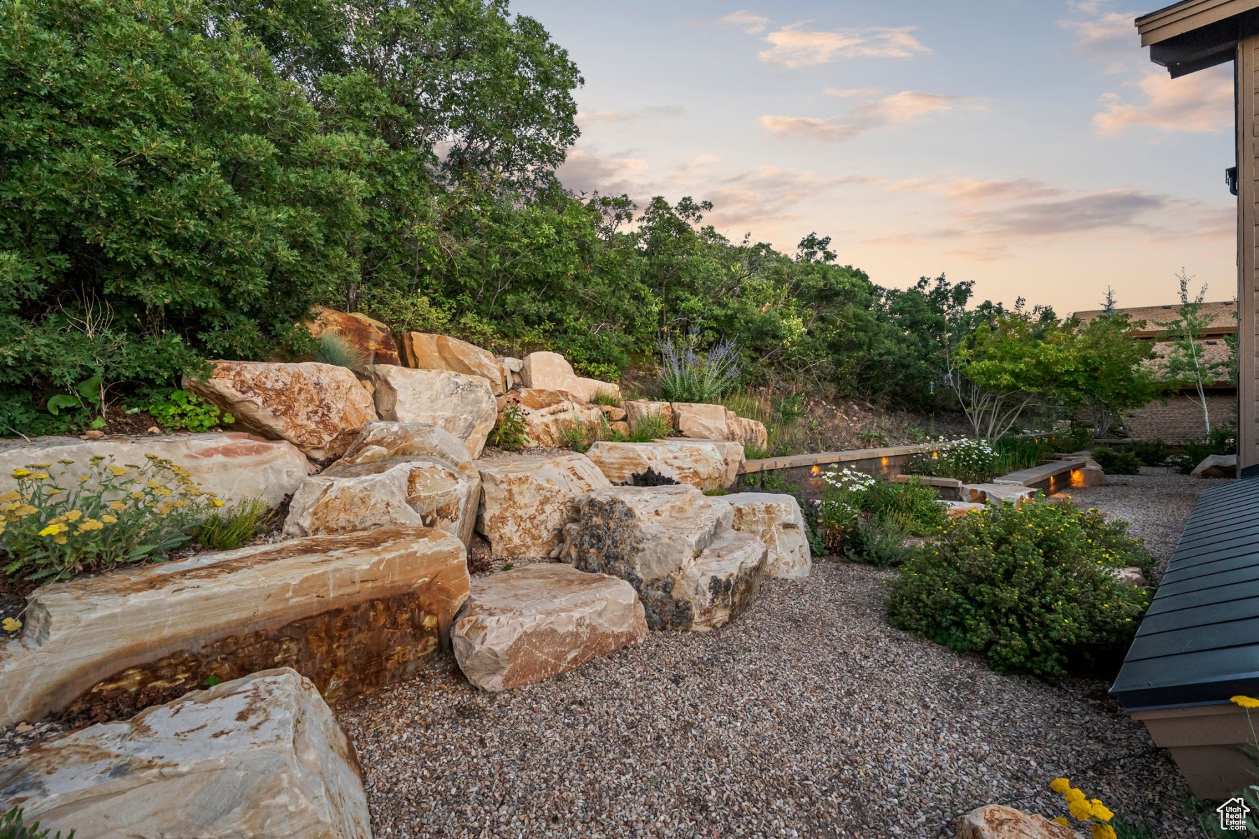 HIDDEN OAKS - Residential Lease