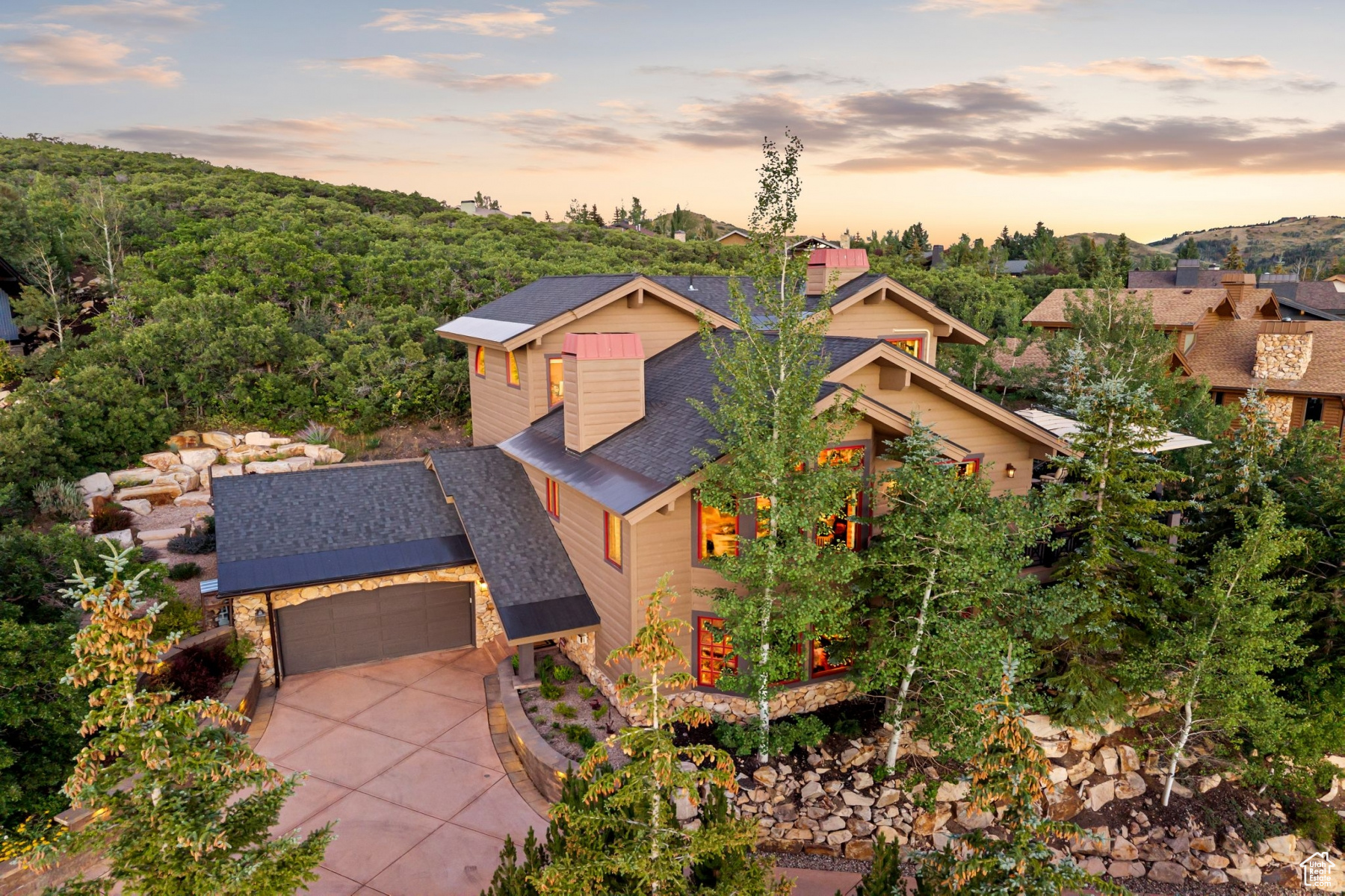 HIDDEN OAKS - Residential Lease