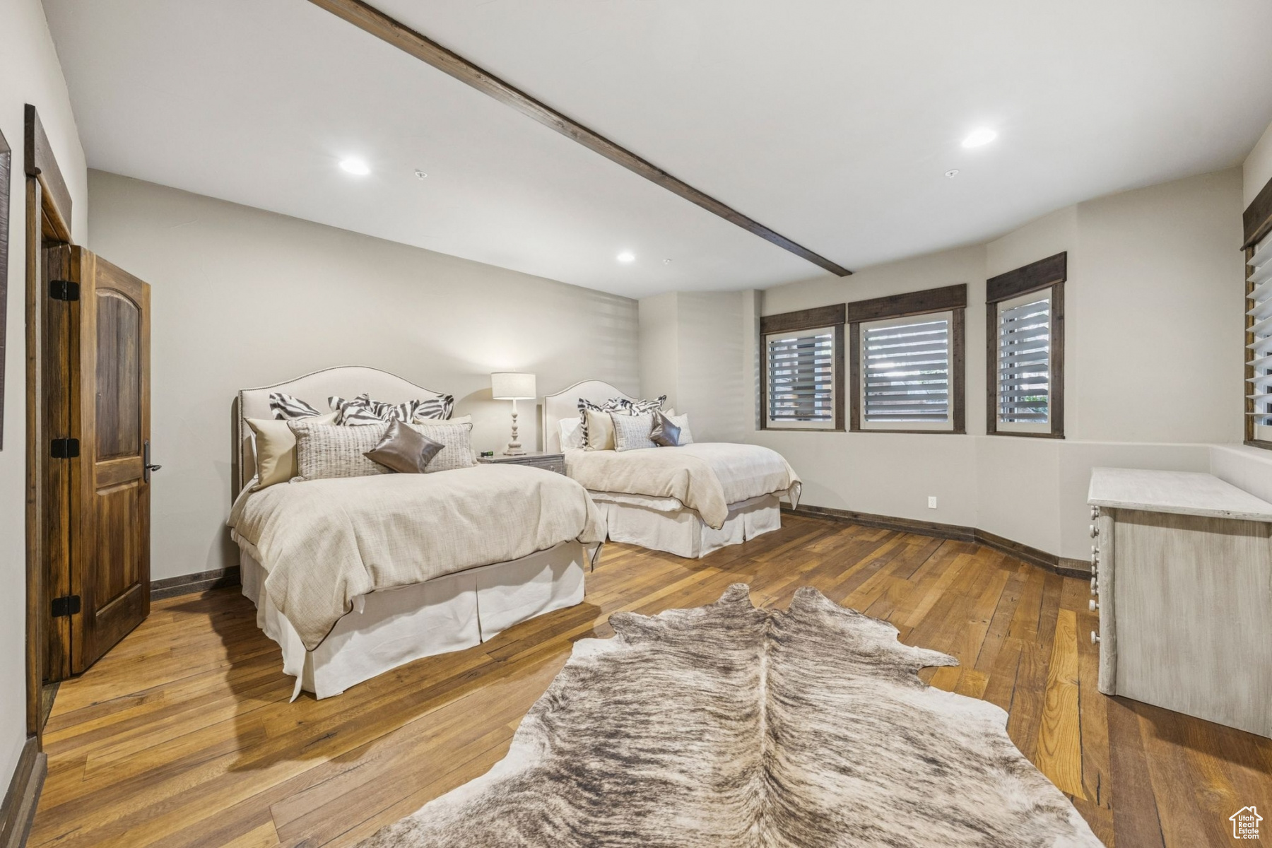 HIDDEN OAKS - Residential Lease