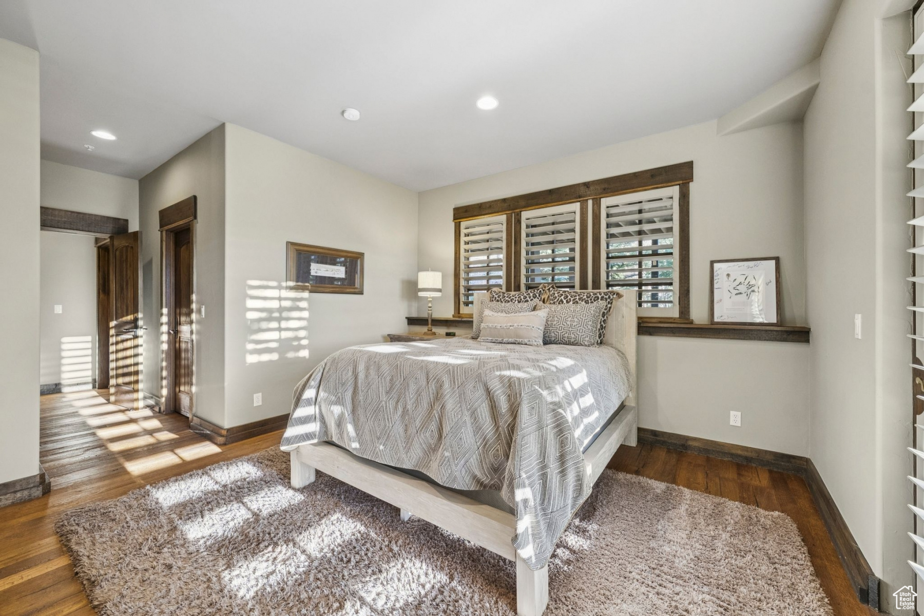 HIDDEN OAKS - Residential Lease