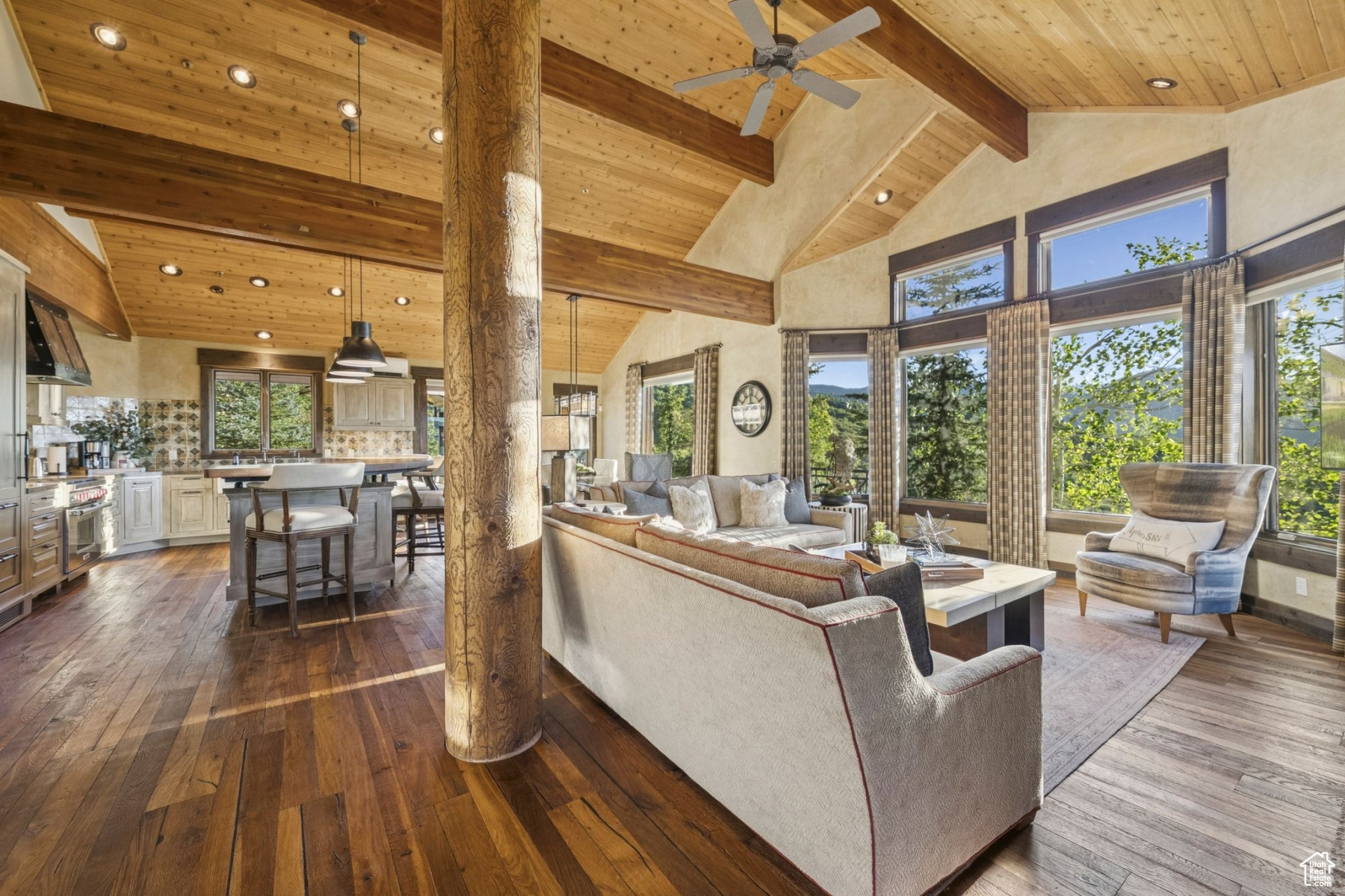 HIDDEN OAKS - Residential Lease