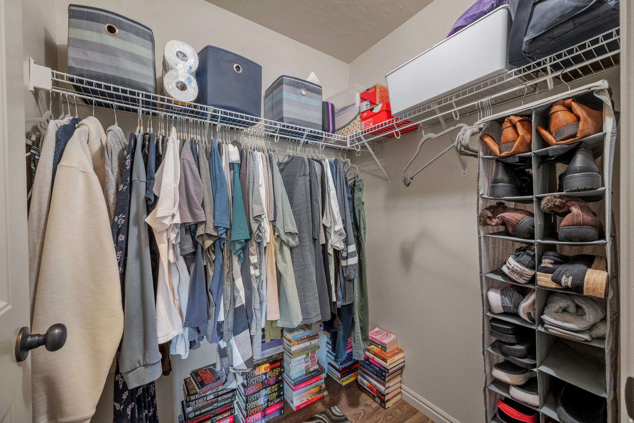 GATEWAY VILLAGE - Residential