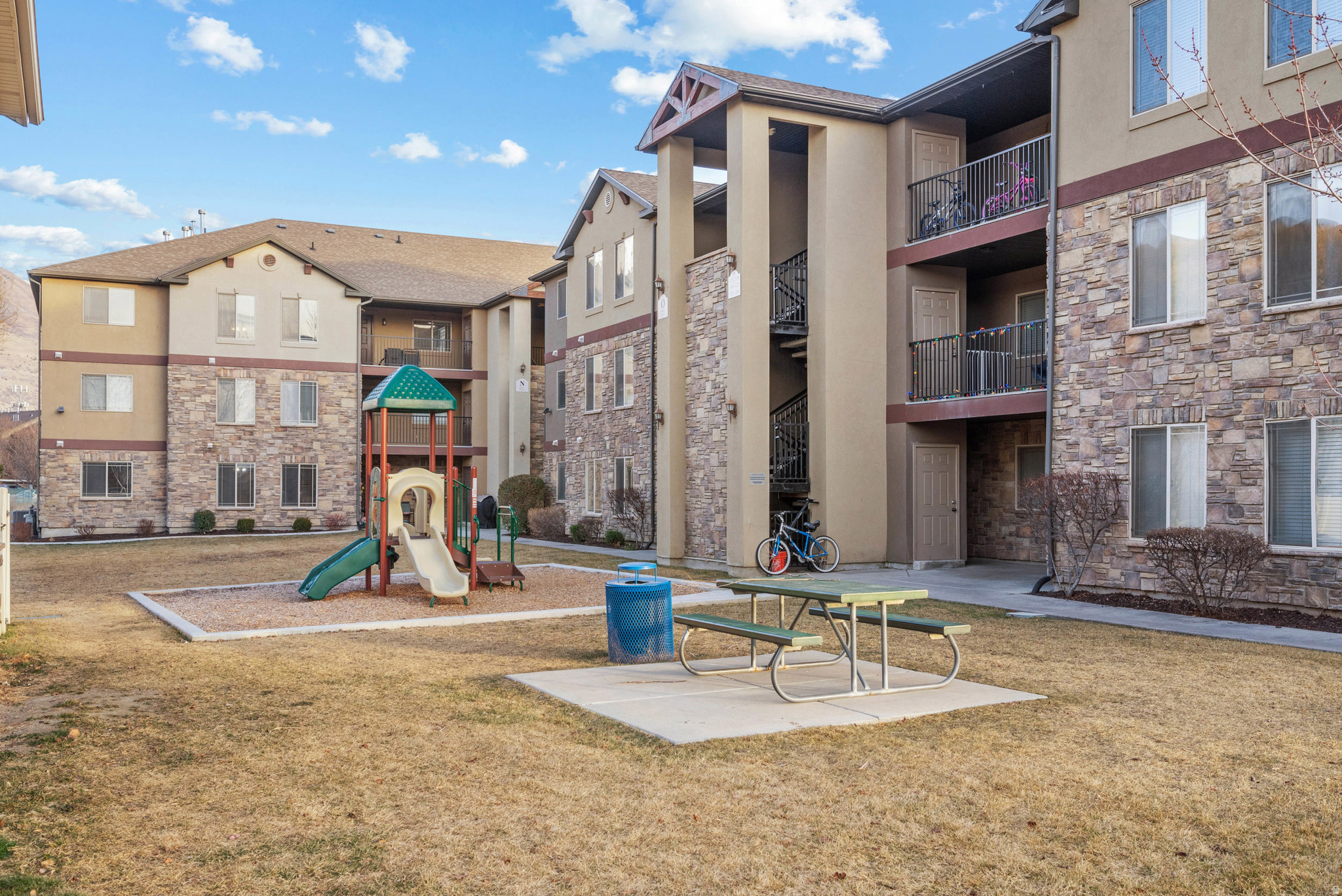 GATEWAY VILLAGE - Residential