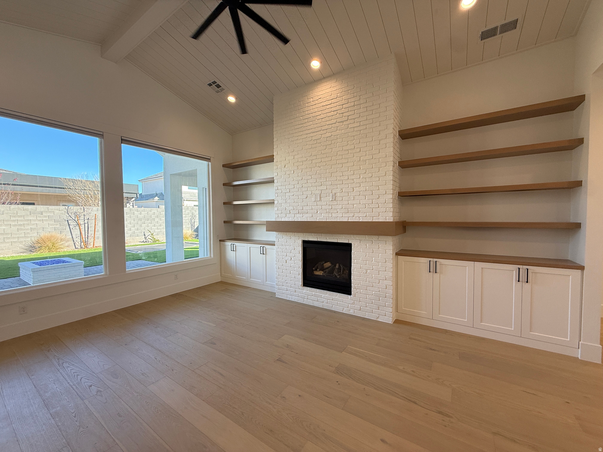 SYCAMORE VILLAGE 1 - Residential