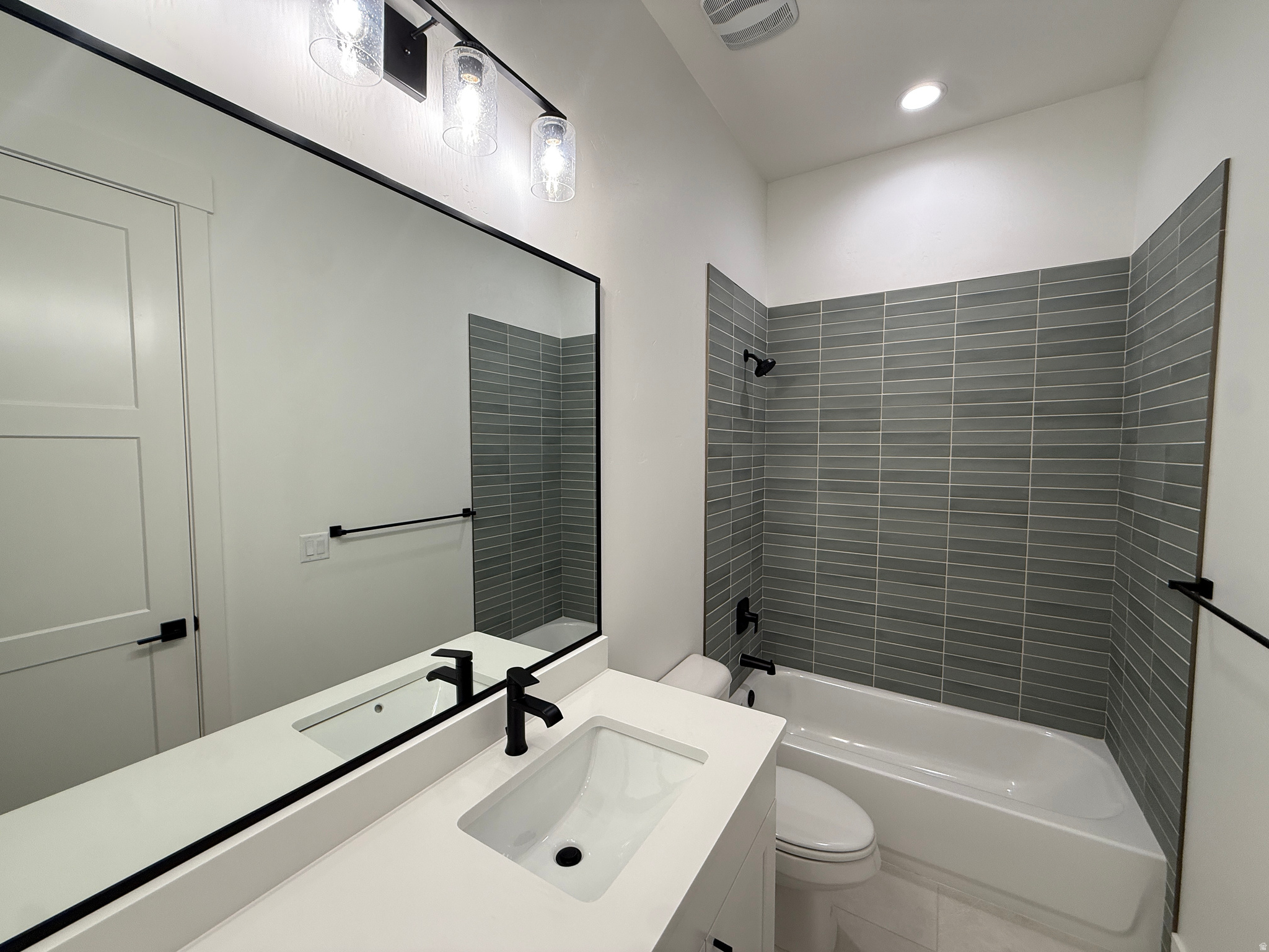 SYCAMORE VILLAGE 1 - Residential