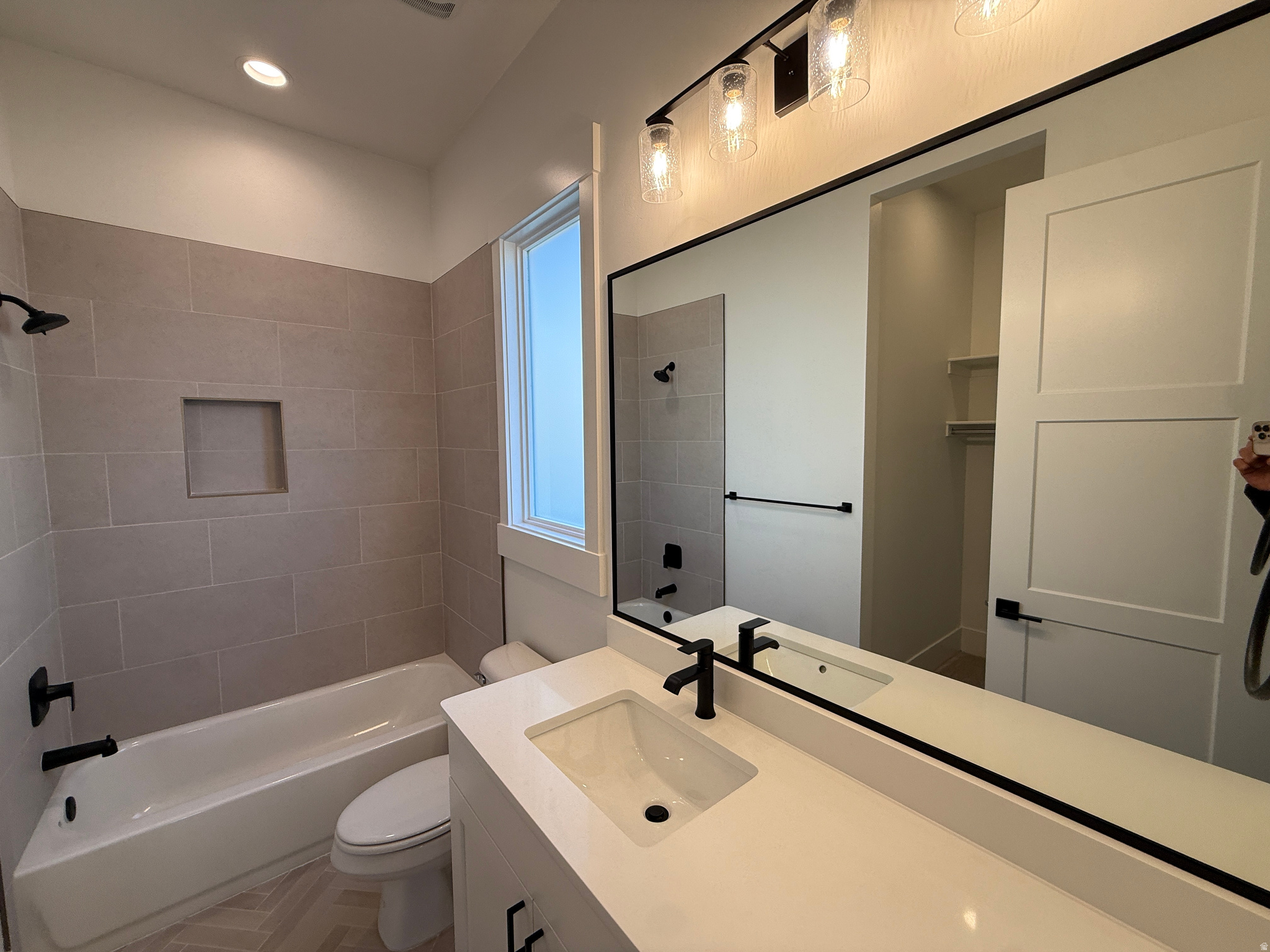 SYCAMORE VILLAGE 1 - Residential