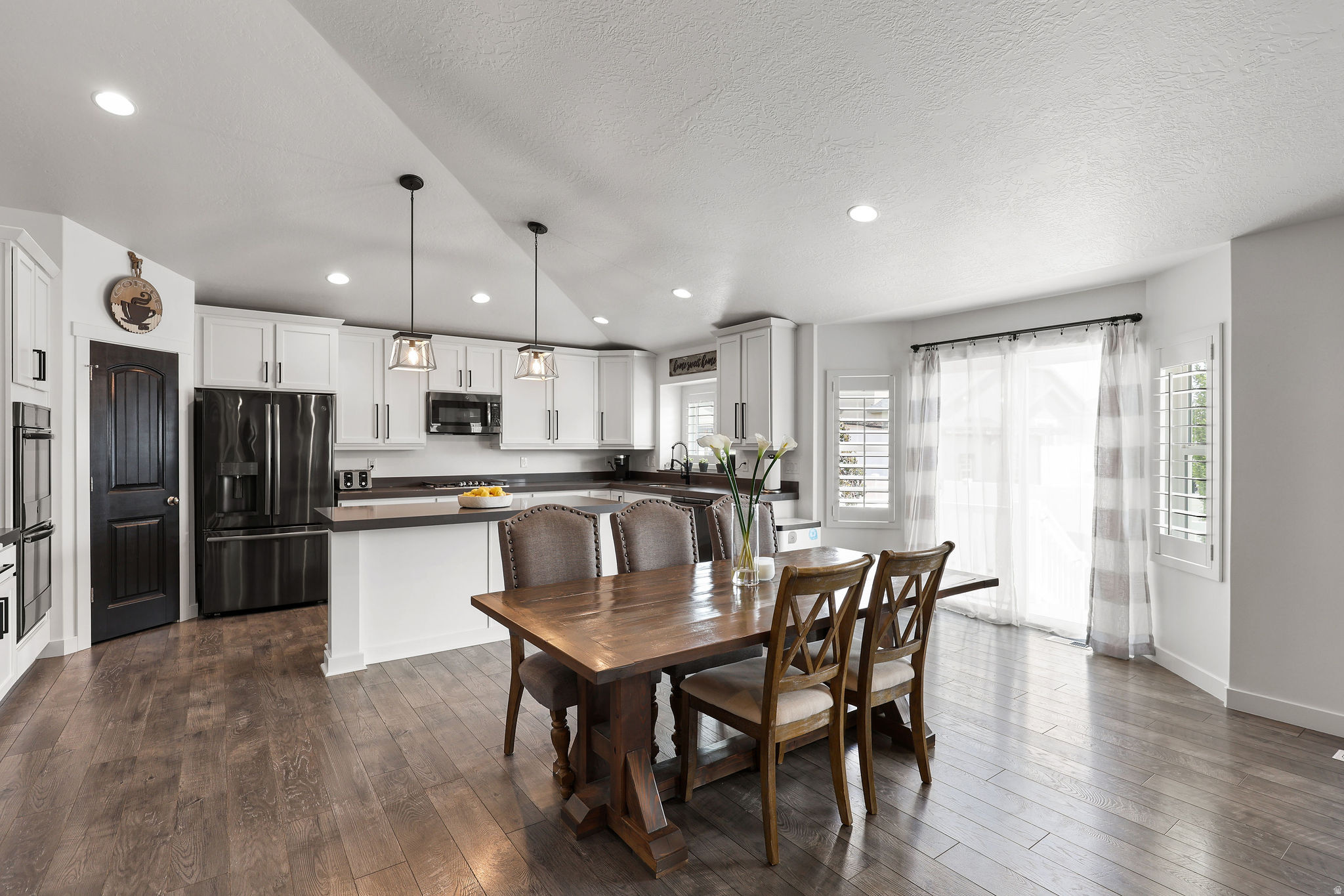 HYDE POINT - Residential