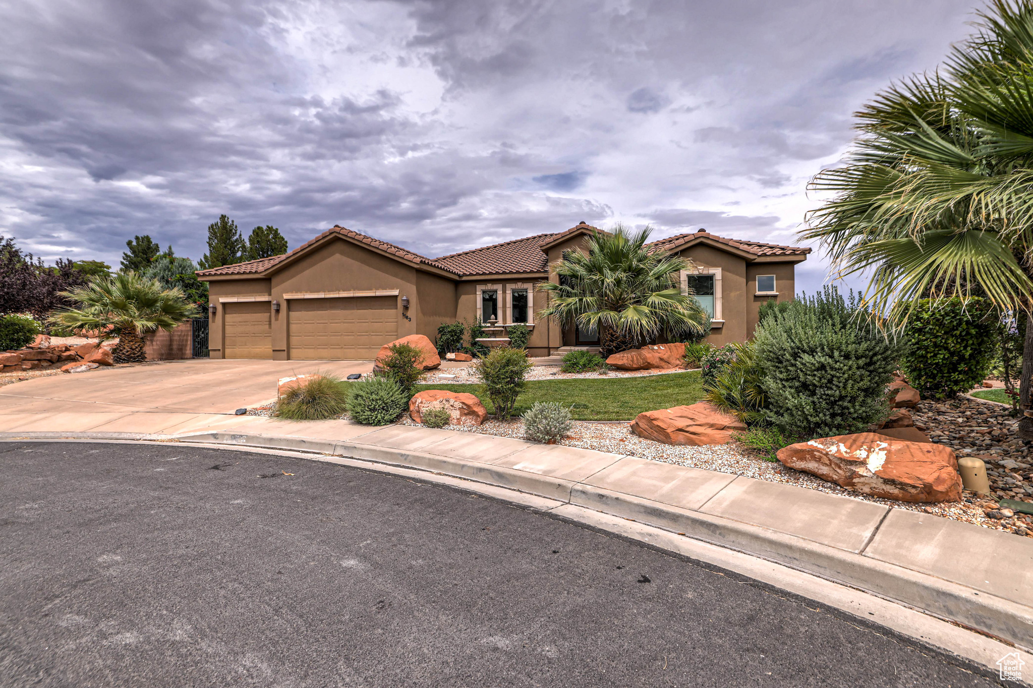 1163 W Sunrise Cir, Washington, Utah image 2