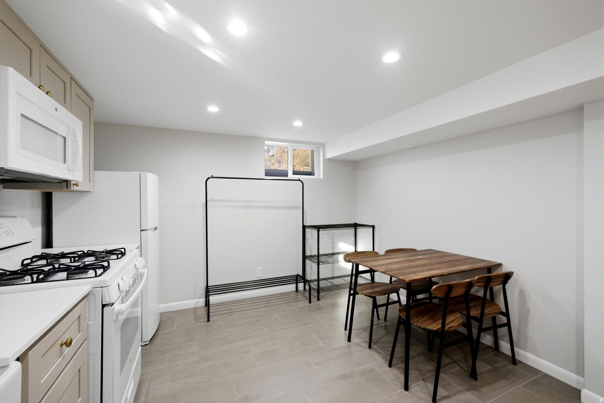 YALECREST - Residential