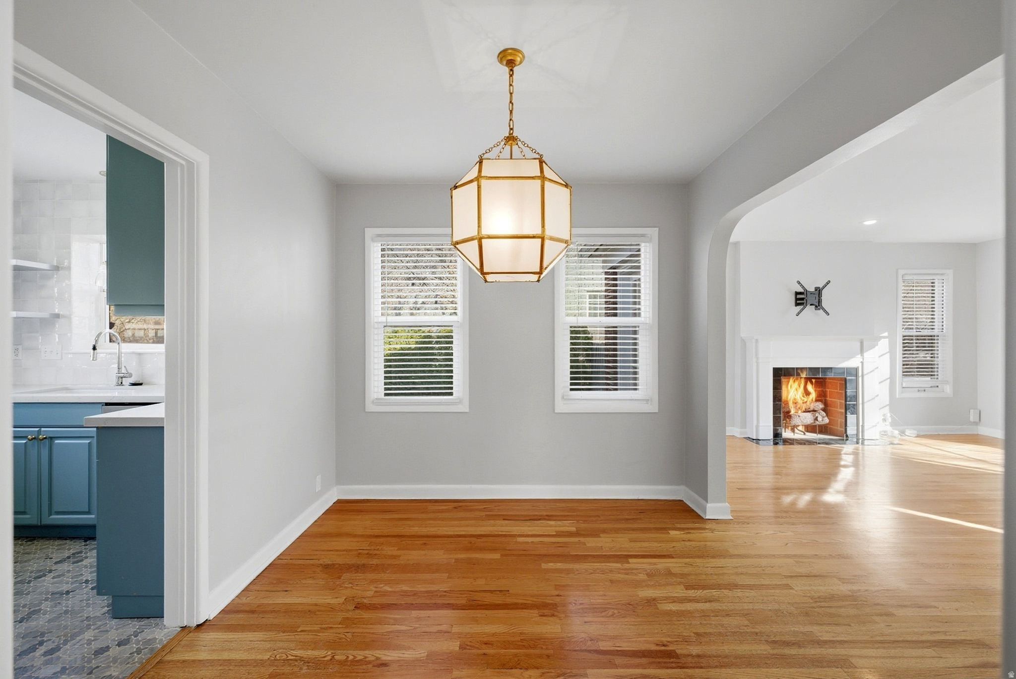 YALECREST - Residential