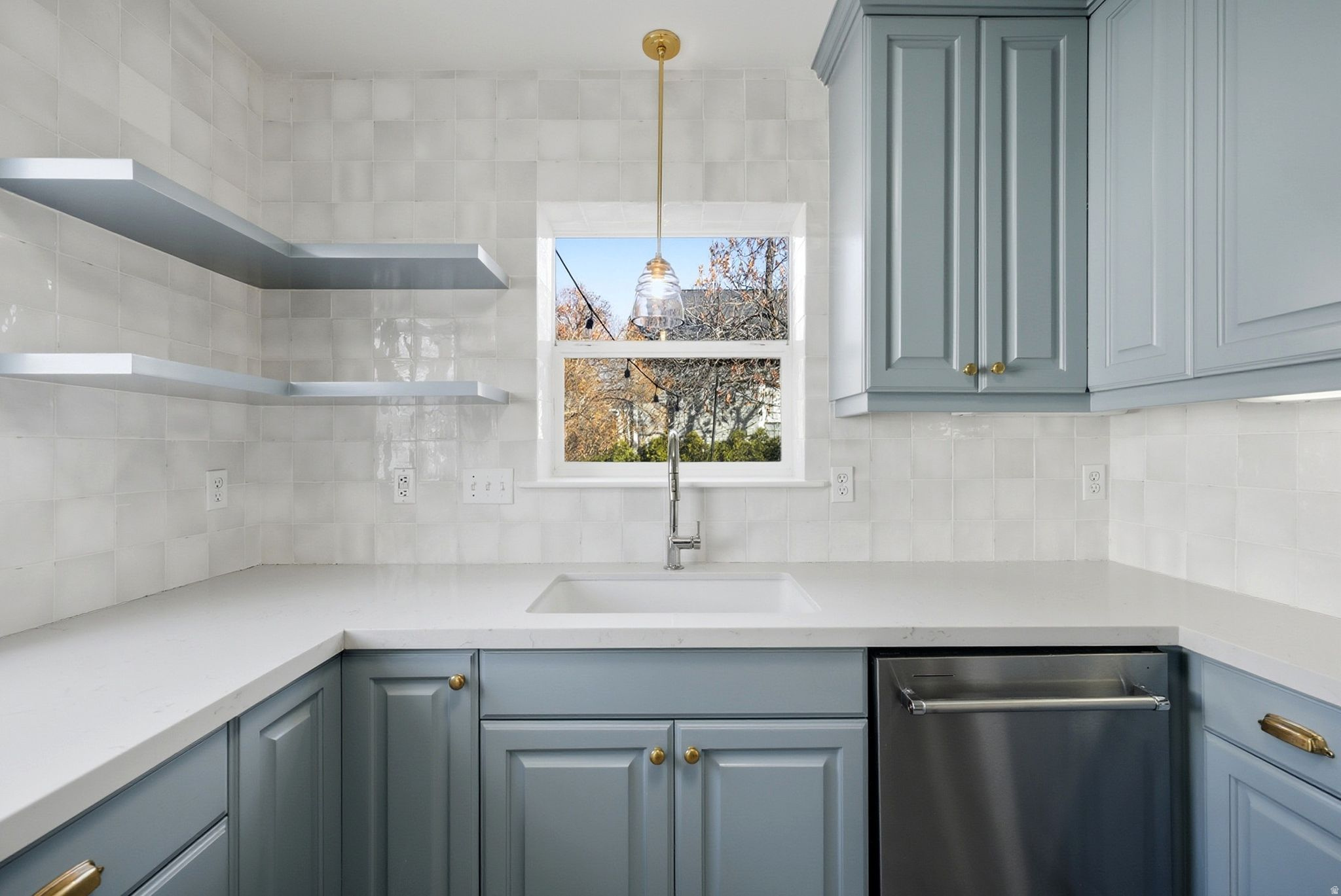 YALECREST - Residential