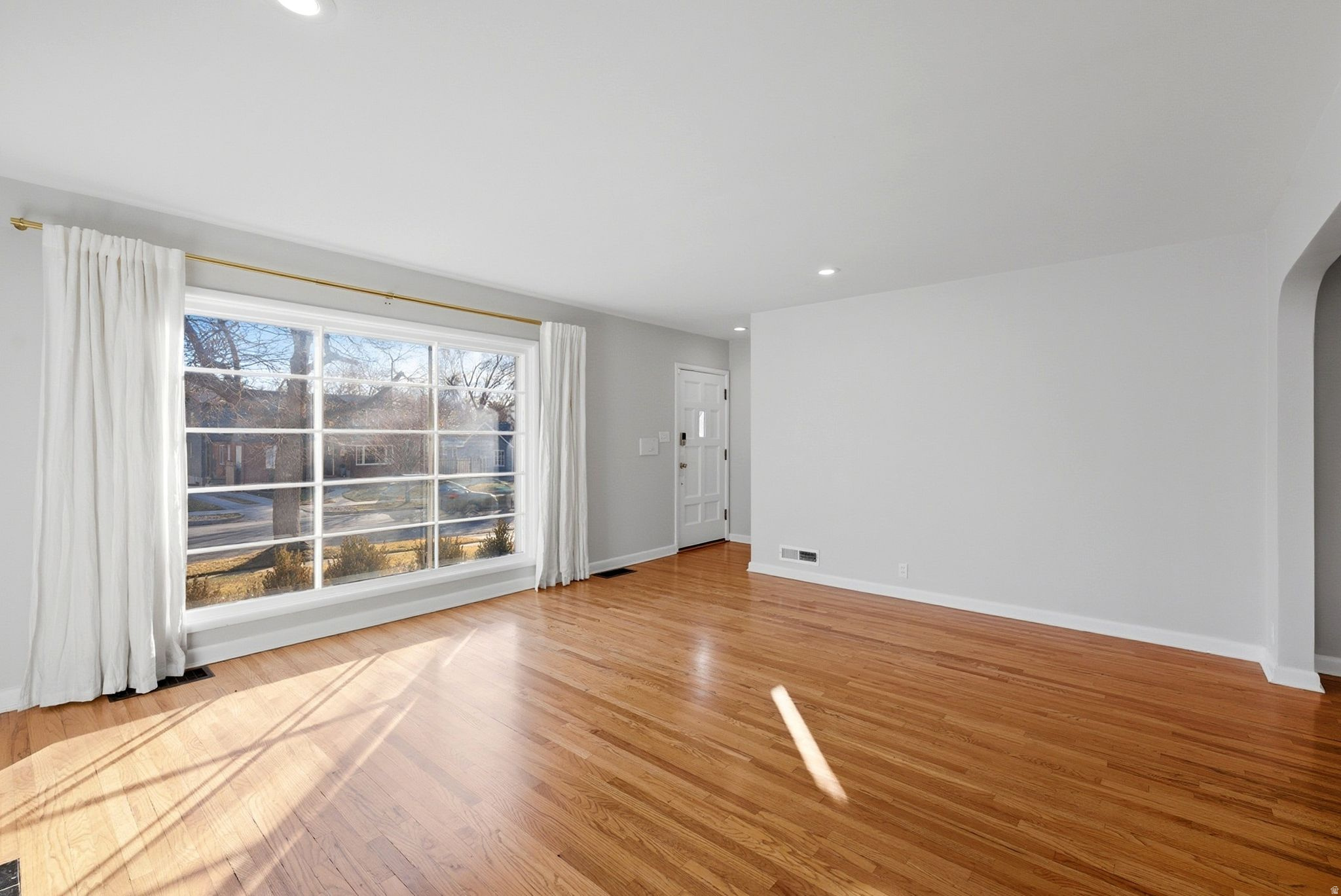 YALECREST - Residential