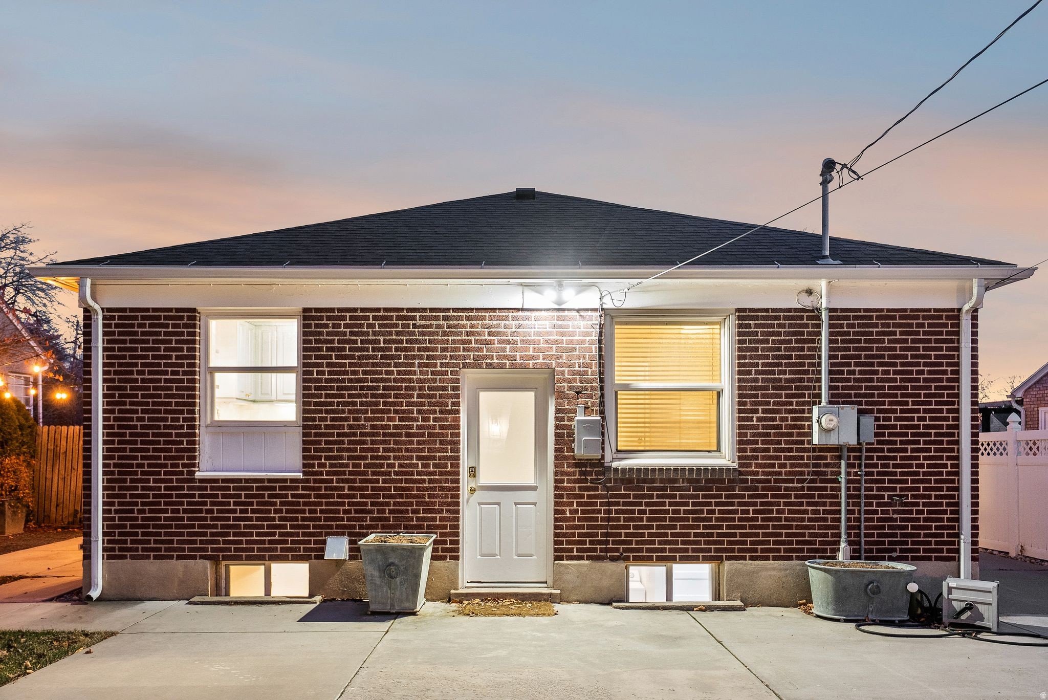 YALECREST - Residential