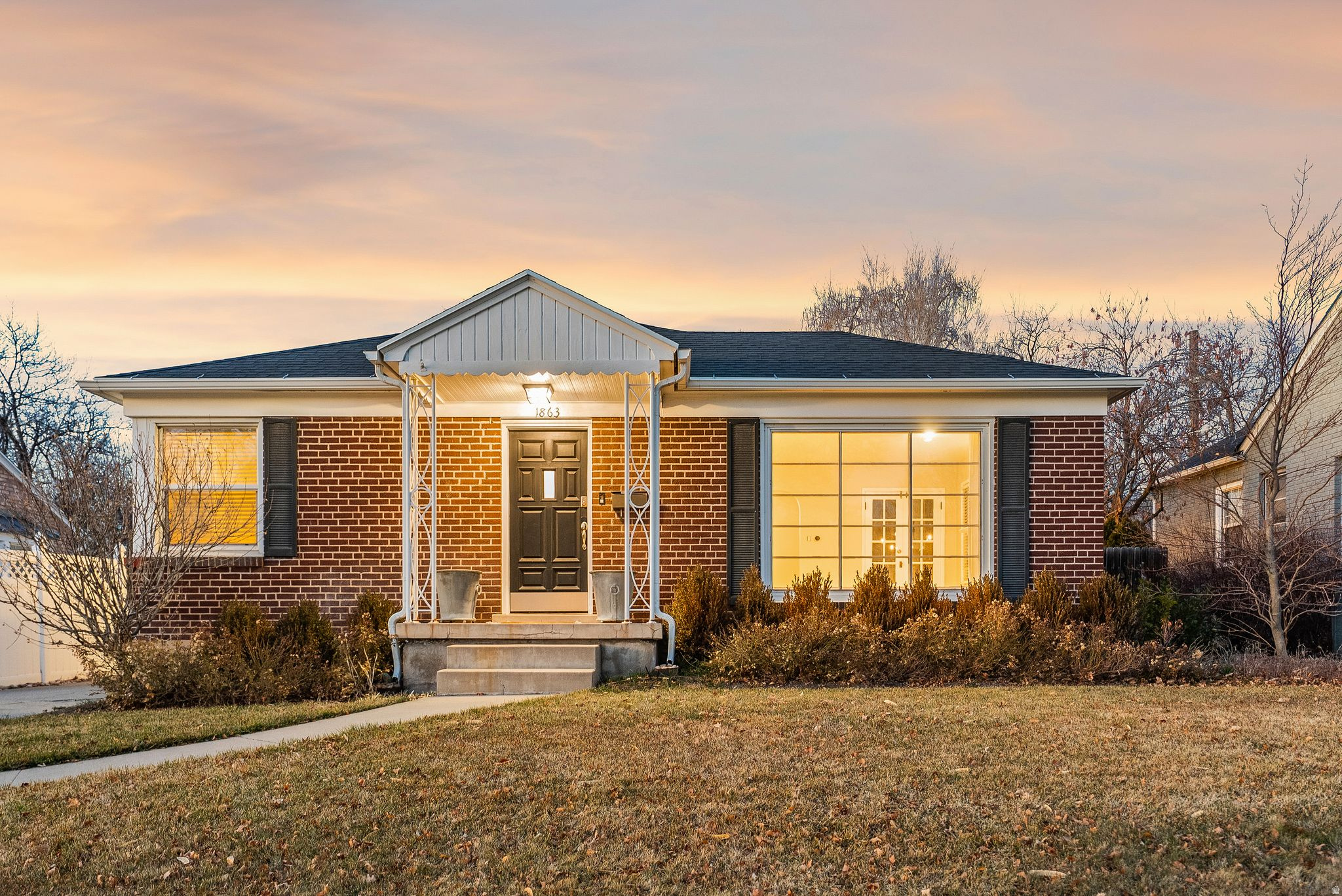 YALECREST - Residential