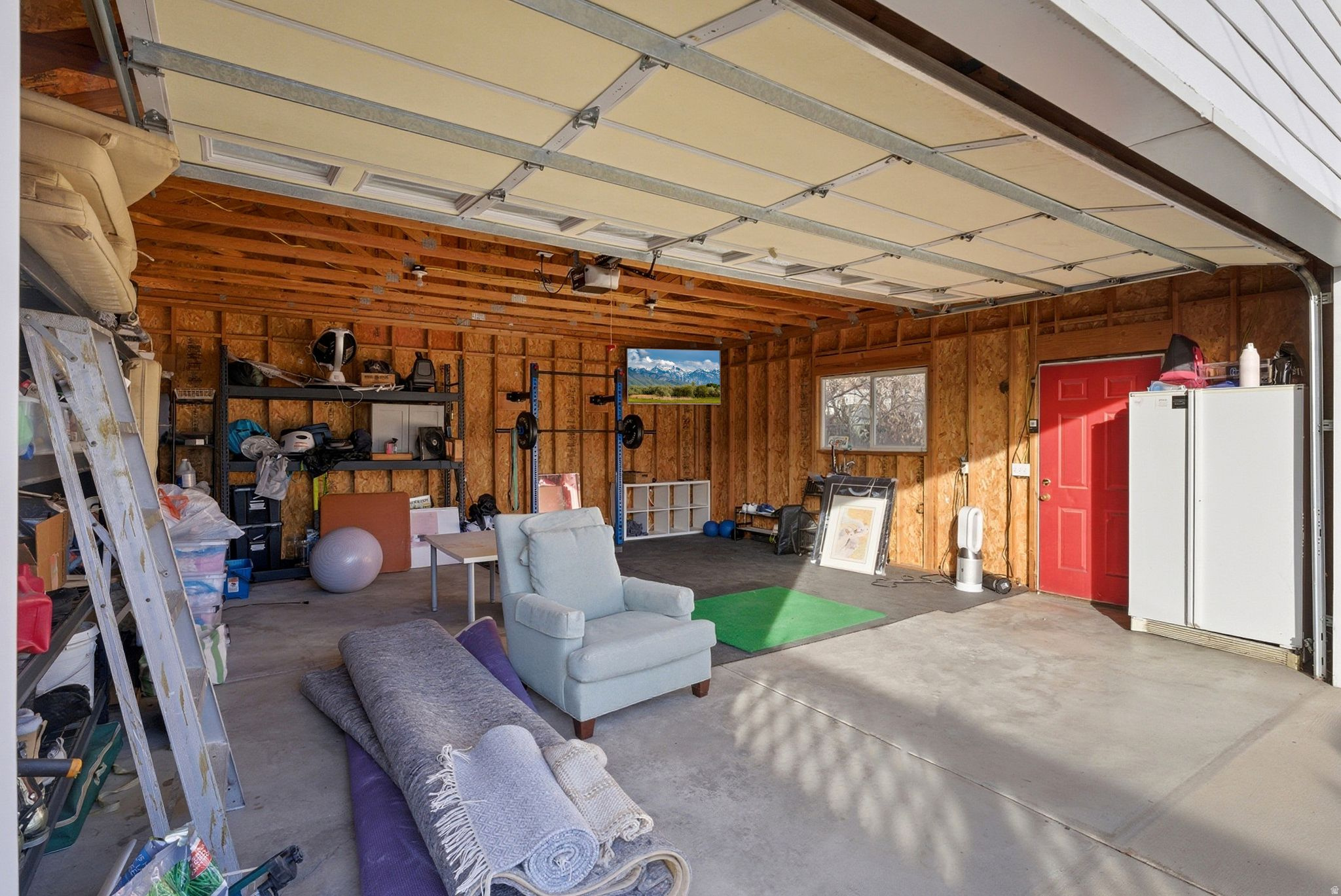 YALECREST - Residential