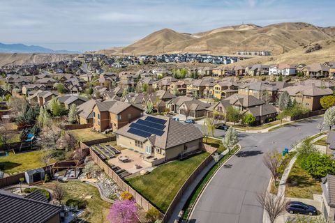 Tiny photo for 2141 W ASPEN WOOD LOOP N, Lehi, UT 84048 (MLS # 2147266)