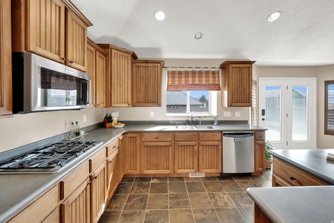 Tiny photo for 2141 W ASPEN WOOD LOOP N, Lehi, UT 84048 (MLS # 2147266)