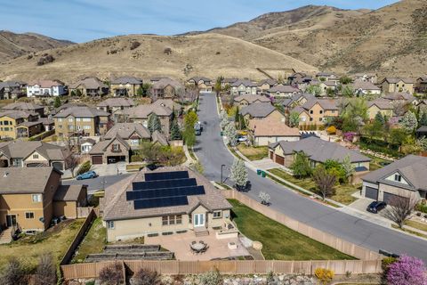 Tiny photo for 2141 W ASPEN WOOD LOOP N, Lehi, UT 84048 (MLS # 2147266)