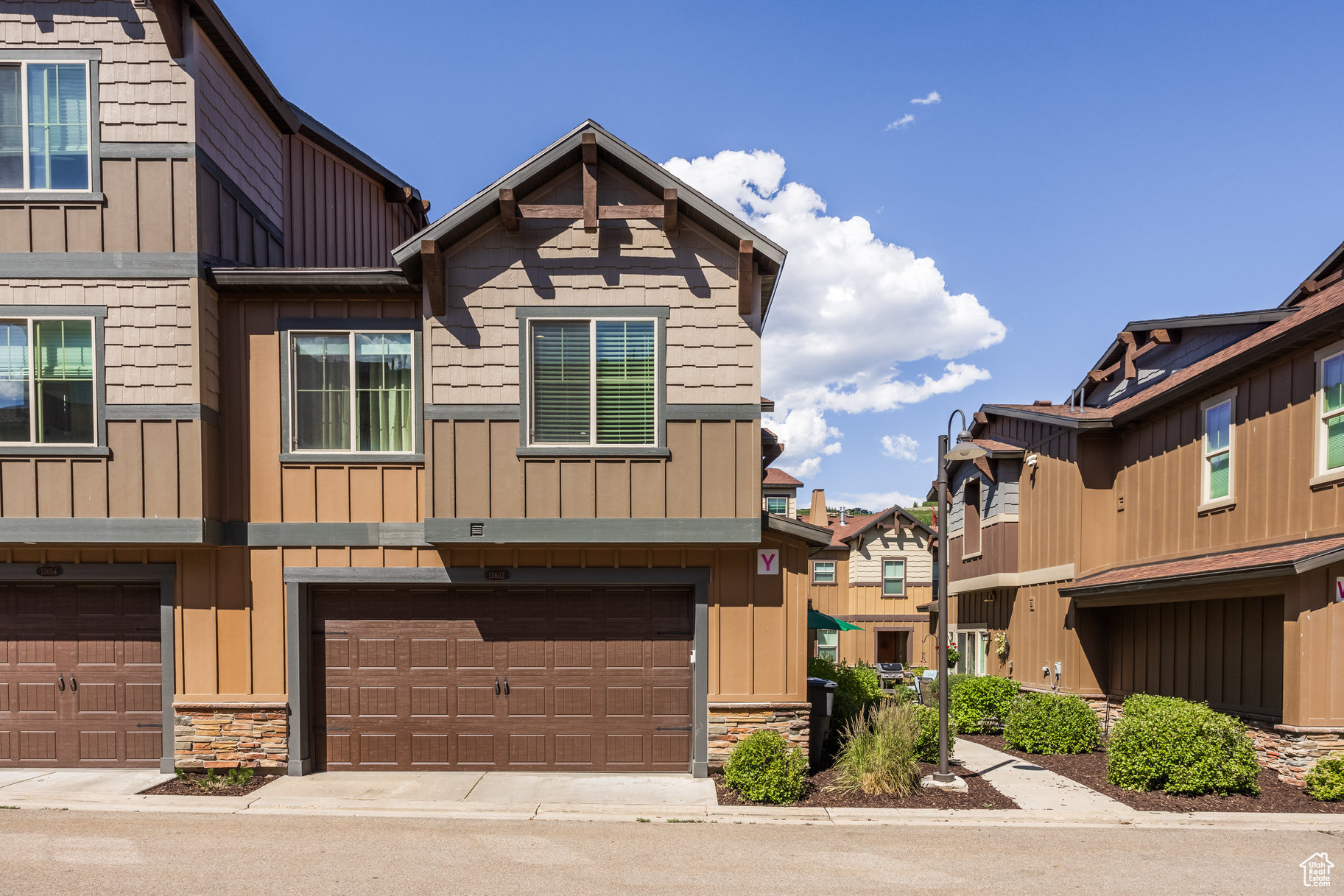 PARKS EDGE - Residential